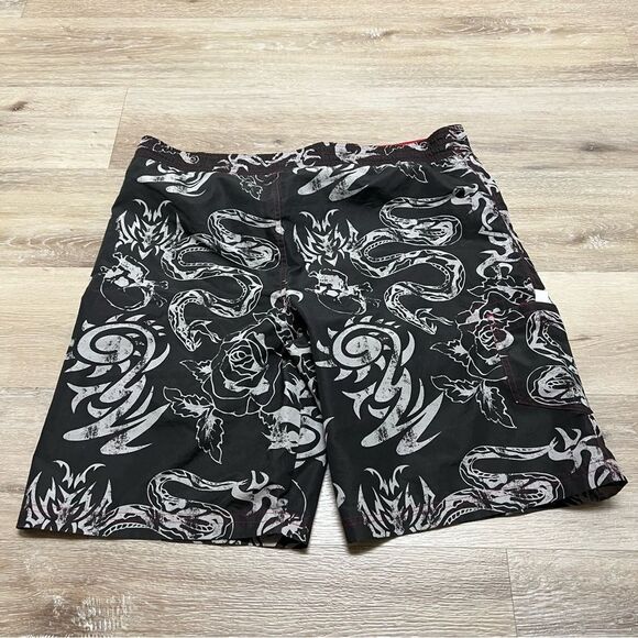 MLB Phillies Genuine Merchandise Board shorts mesh lining Grey Size XL - Picture 6 of 8